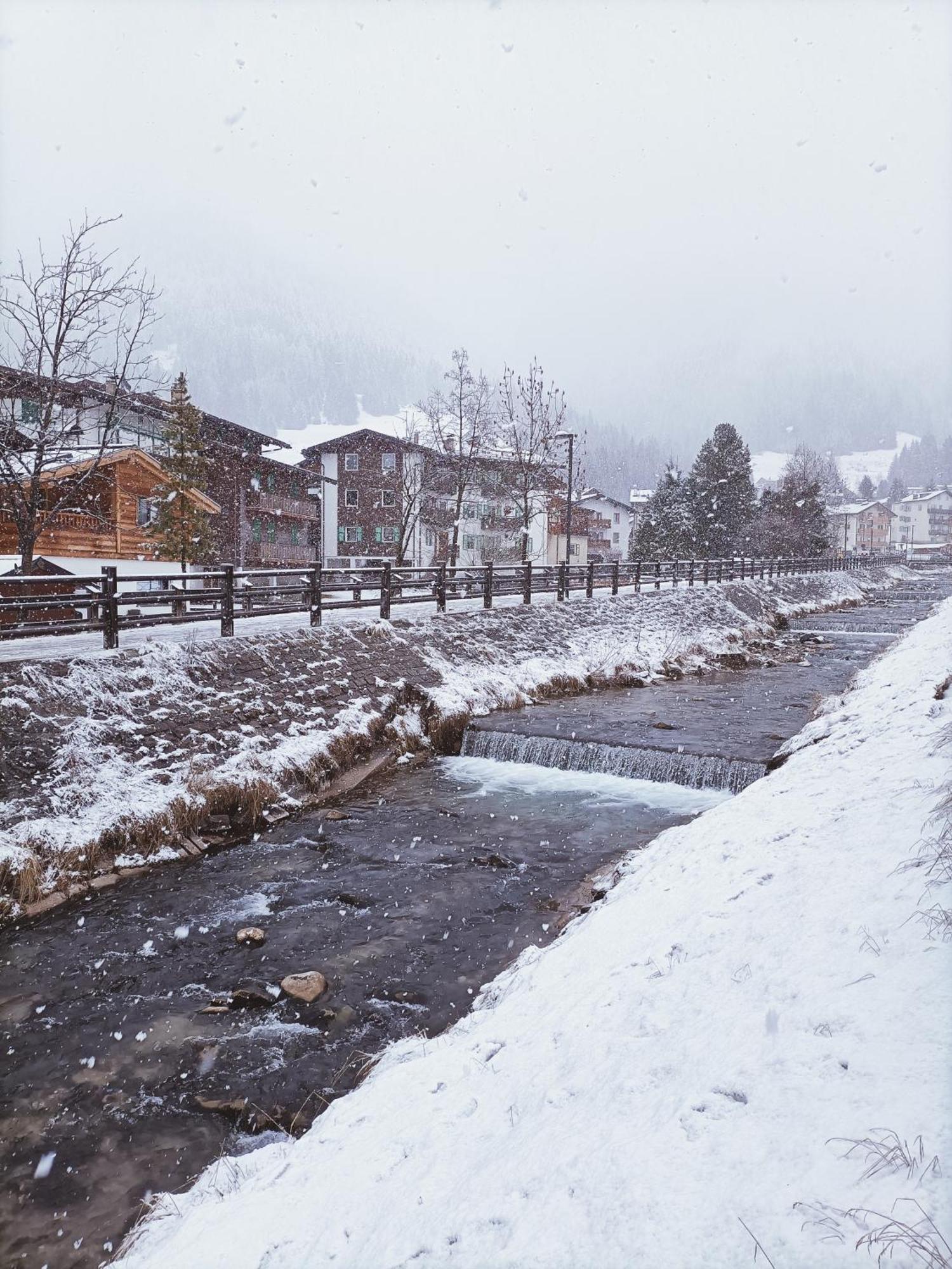 Casa Paola Apartamento Pozza di Fassa Exterior foto