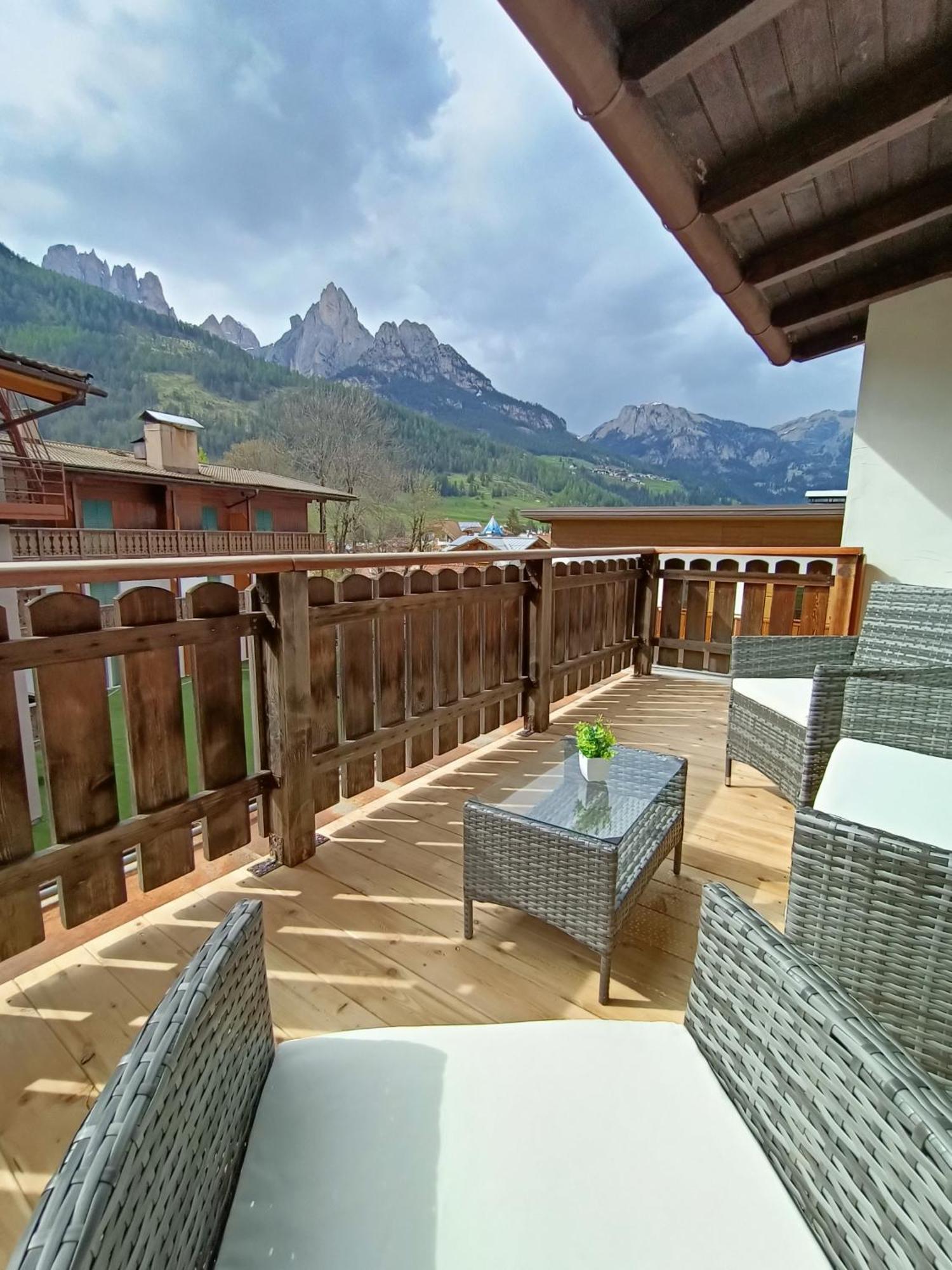 Casa Paola Apartamento Pozza di Fassa Exterior foto